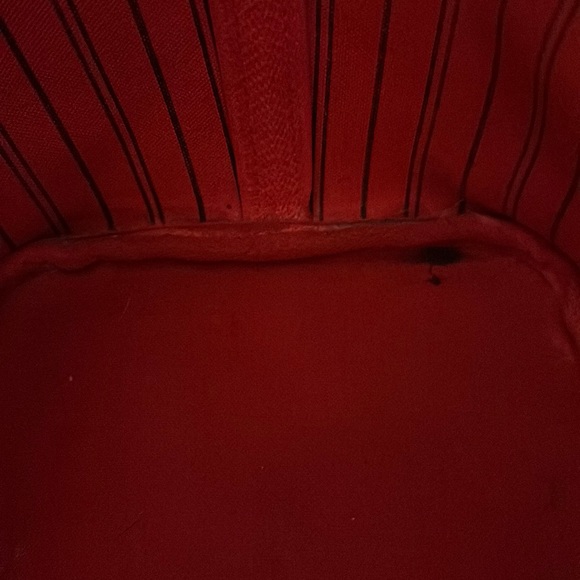 Never full lv bag - Picture 5 of 5